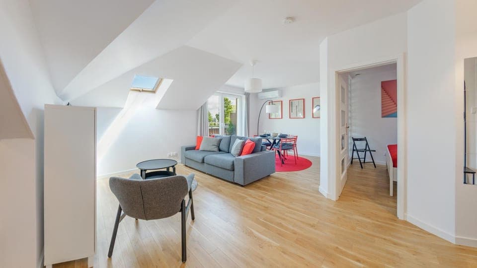 Living room, Dining area