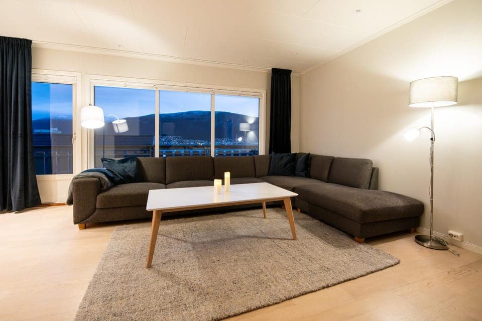 View (from property/room), Living room, Seating area