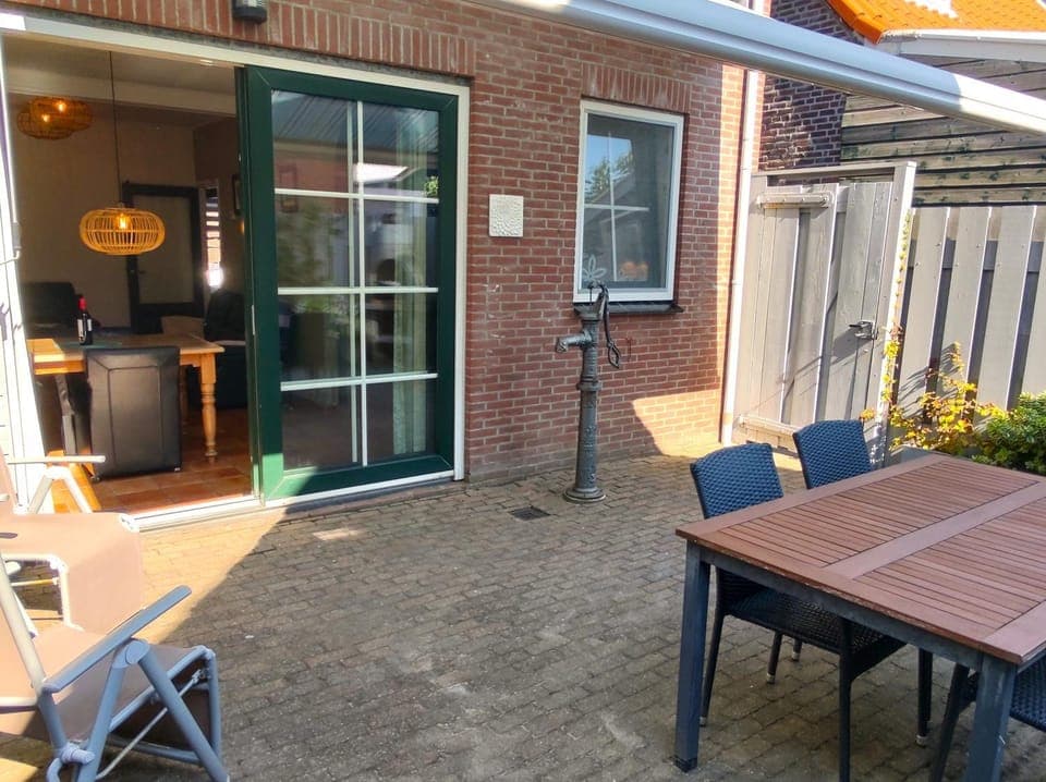 Property building, Garden, Garden view