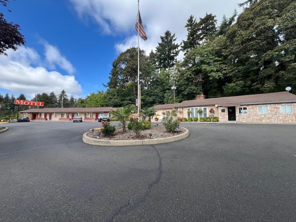 Property building, Location