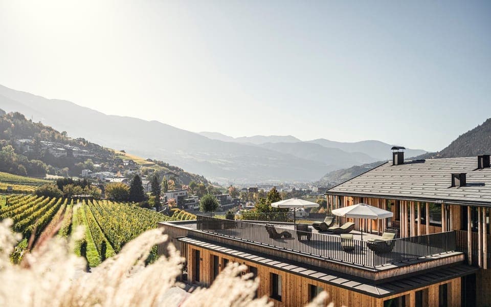 Property building, Balcony/Terrace