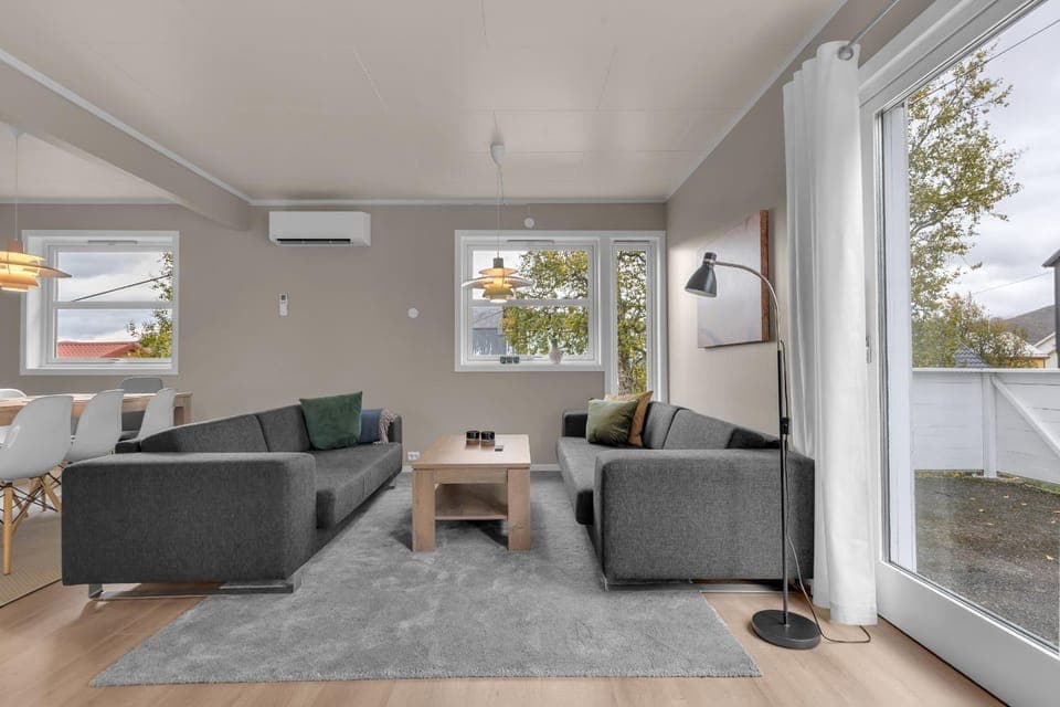 Communal lounge/ TV room, Living room