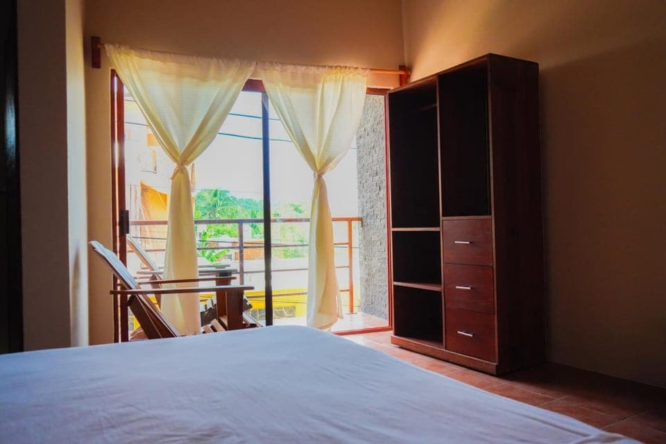 Bed, Photo of the whole room, wardrobe