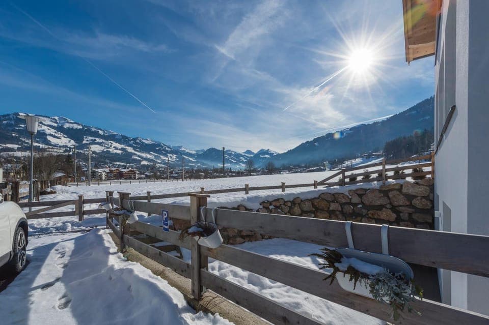 Facade/entrance, Day, Natural landscape, Winter, Garden, Garden, Skiing, Skiing, Balcony/Terrace, Balcony/Terrace, On site, City view, City view, Garden view, Garden view, Mountain view, Mountain view