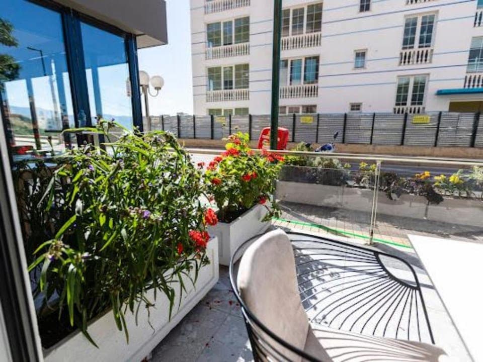 Property building, Balcony/Terrace