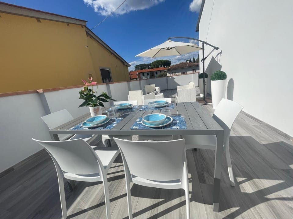 Property building, Balcony/Terrace