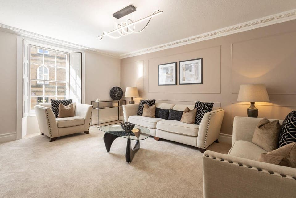 Living room, Seating area