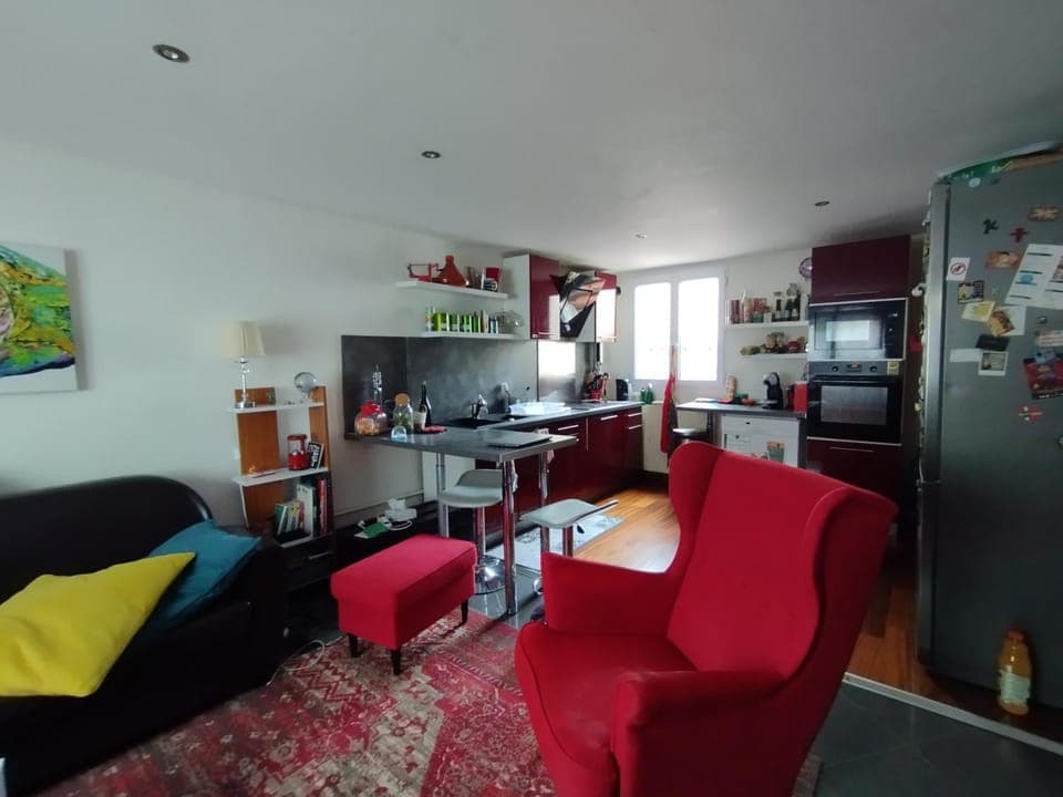 Kitchen or kitchenette, Living room, oven, pet friendly