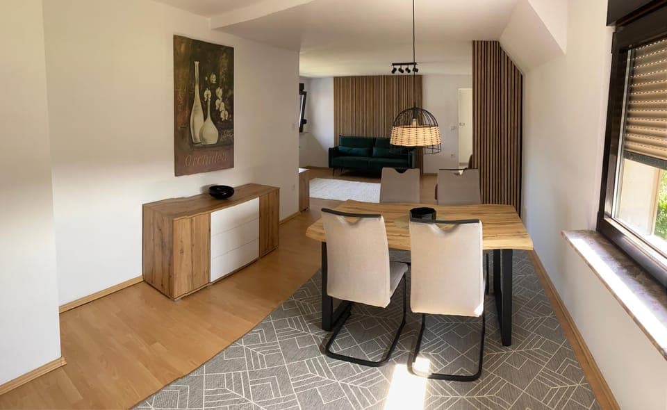 Living room, Seating area, Dining area