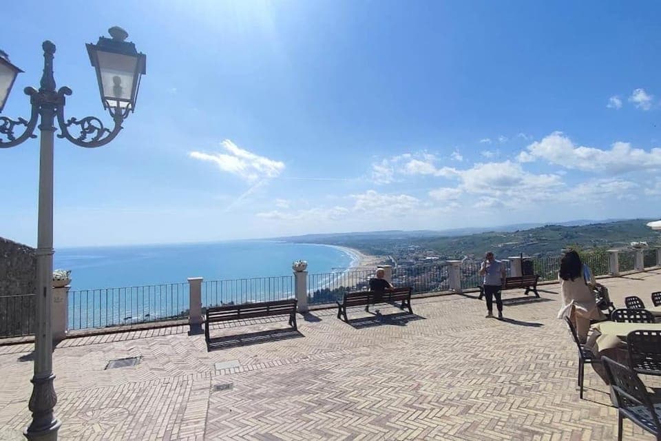 Nearby landmark, Sea view