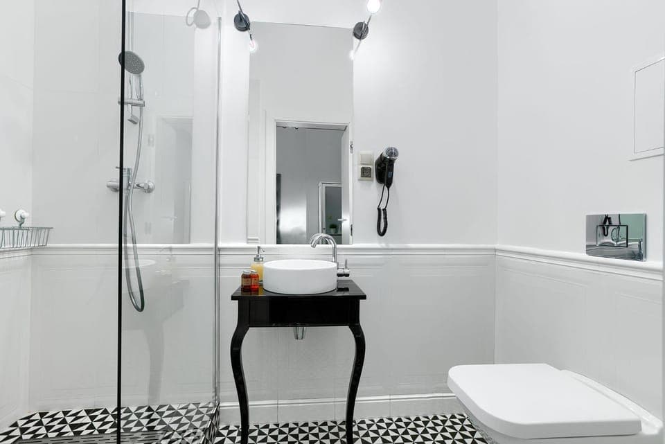 Shower, Toilet, Bathroom