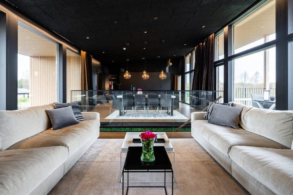 Living room, Seating area