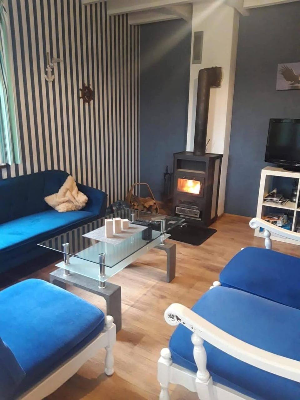 TV and multimedia, Living room