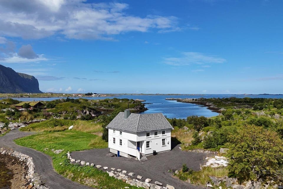 Property building, Natural landscape, Lake view, Mountain view, Sea view