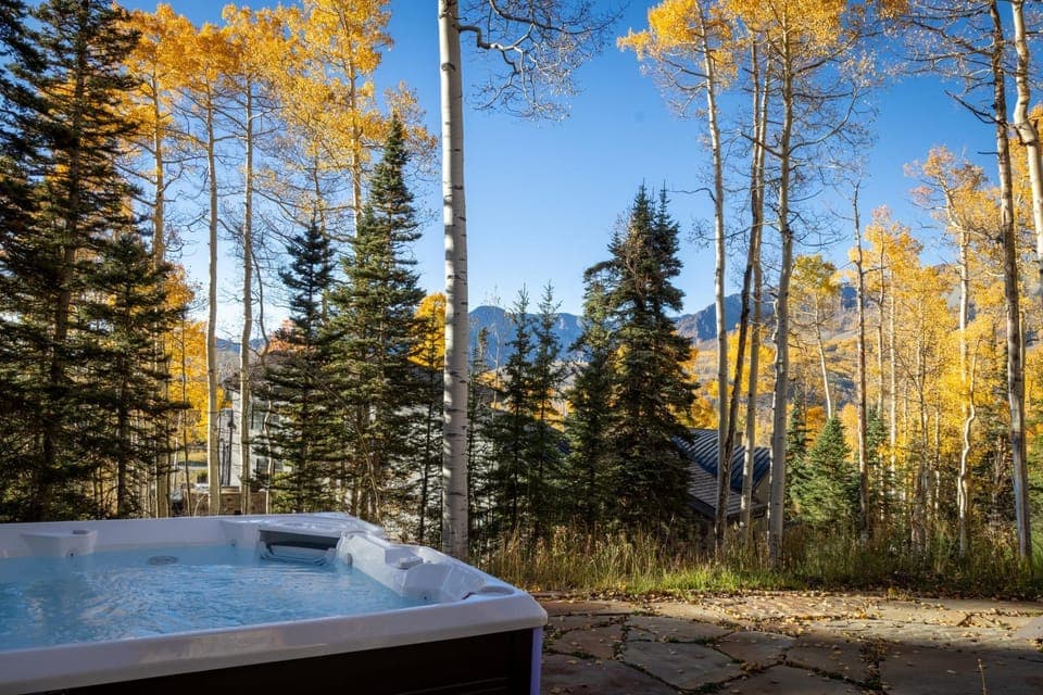 Natural landscape, Hot Tub, Mountain view