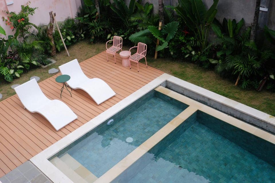 Pool view, Swimming pool