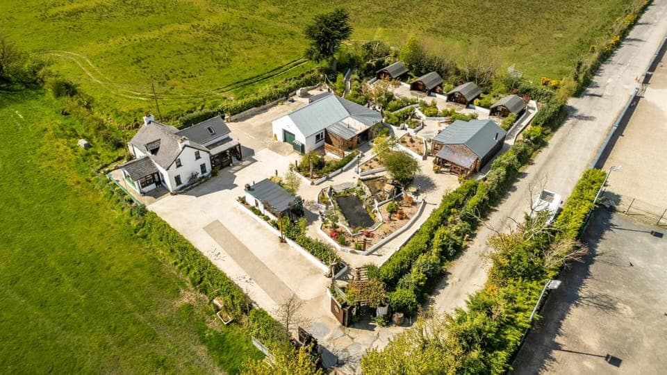 Day, Bird's eye view