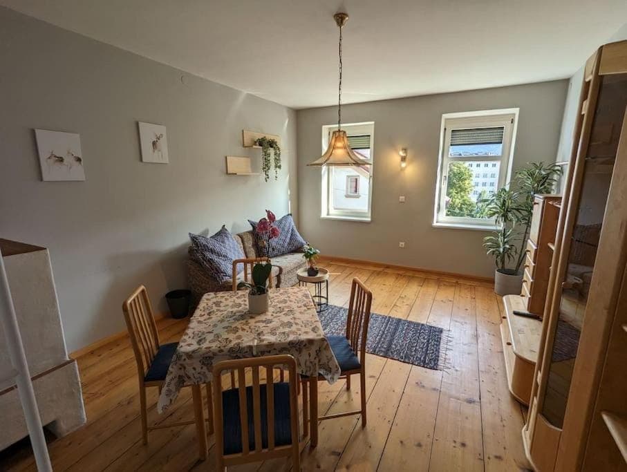 Living room, Seating area, Dining area, Bedroom