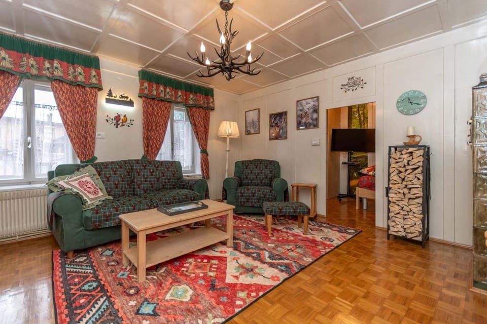 Communal lounge/ TV room, Living room