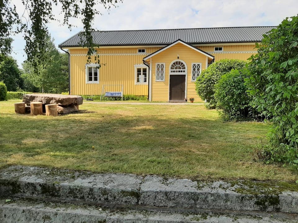 Property building, Garden