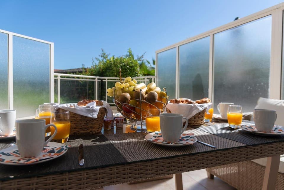 Day, Dining area, Continental breakfast