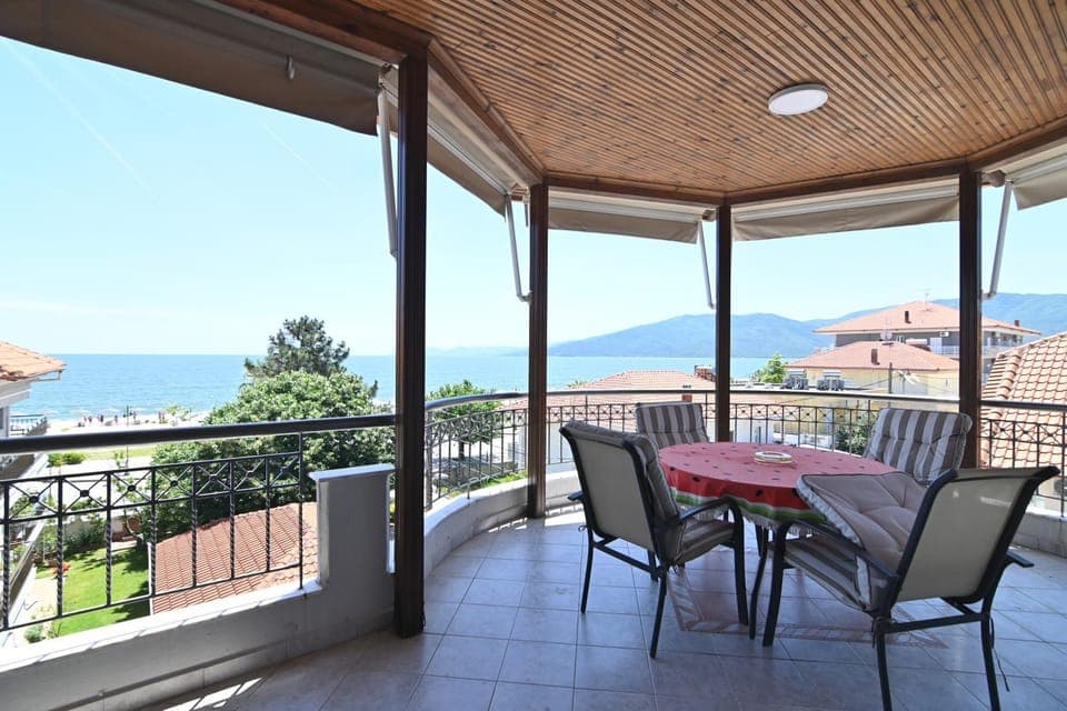 Patio, Day, Natural landscape, View (from property/room), Balcony/Terrace, Seating area, Dining area, Mountain view, Sea view