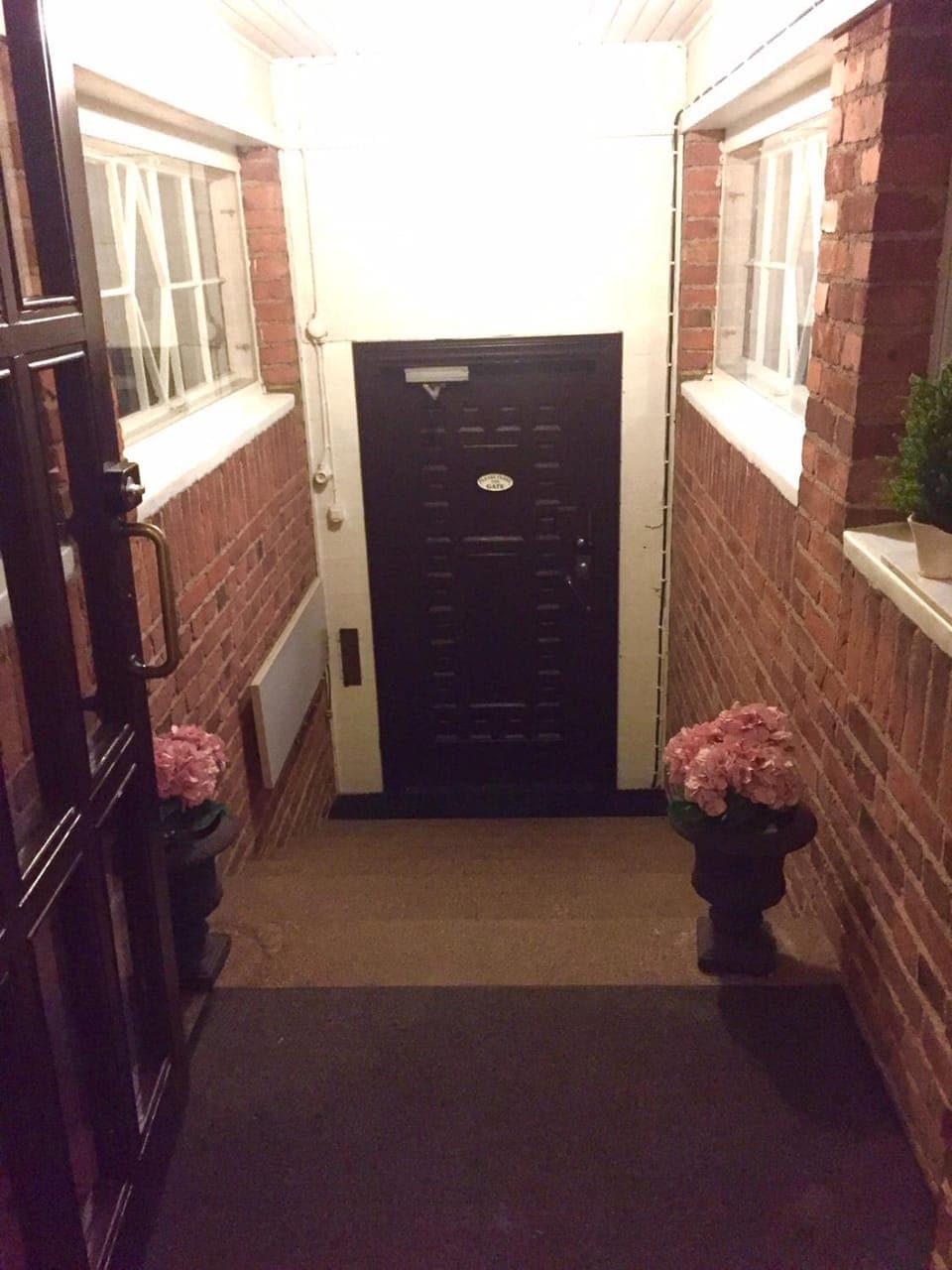 Facade/entrance