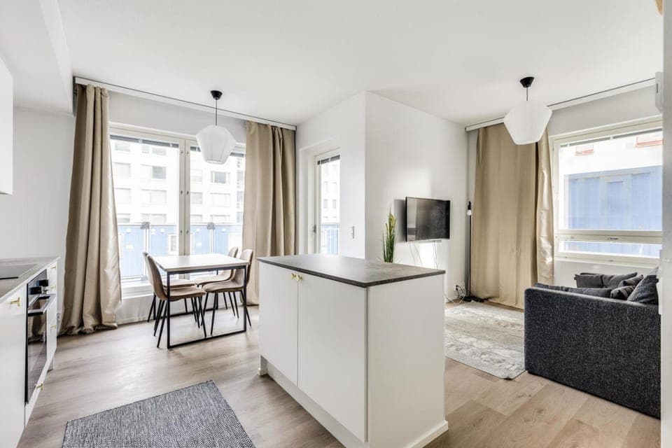 Kitchen or kitchenette, Photo of the whole room, Dining area