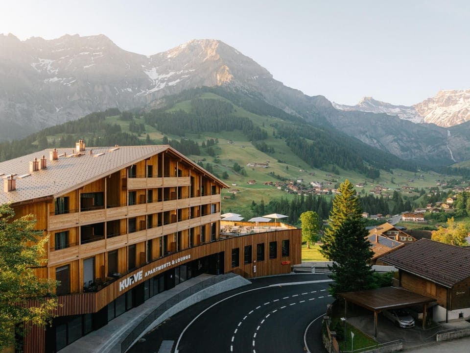 Facade/entrance, Bird's eye view, Mountain view, Shopping Area