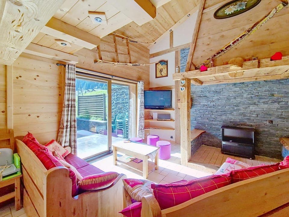 Communal lounge/ TV room, Living room