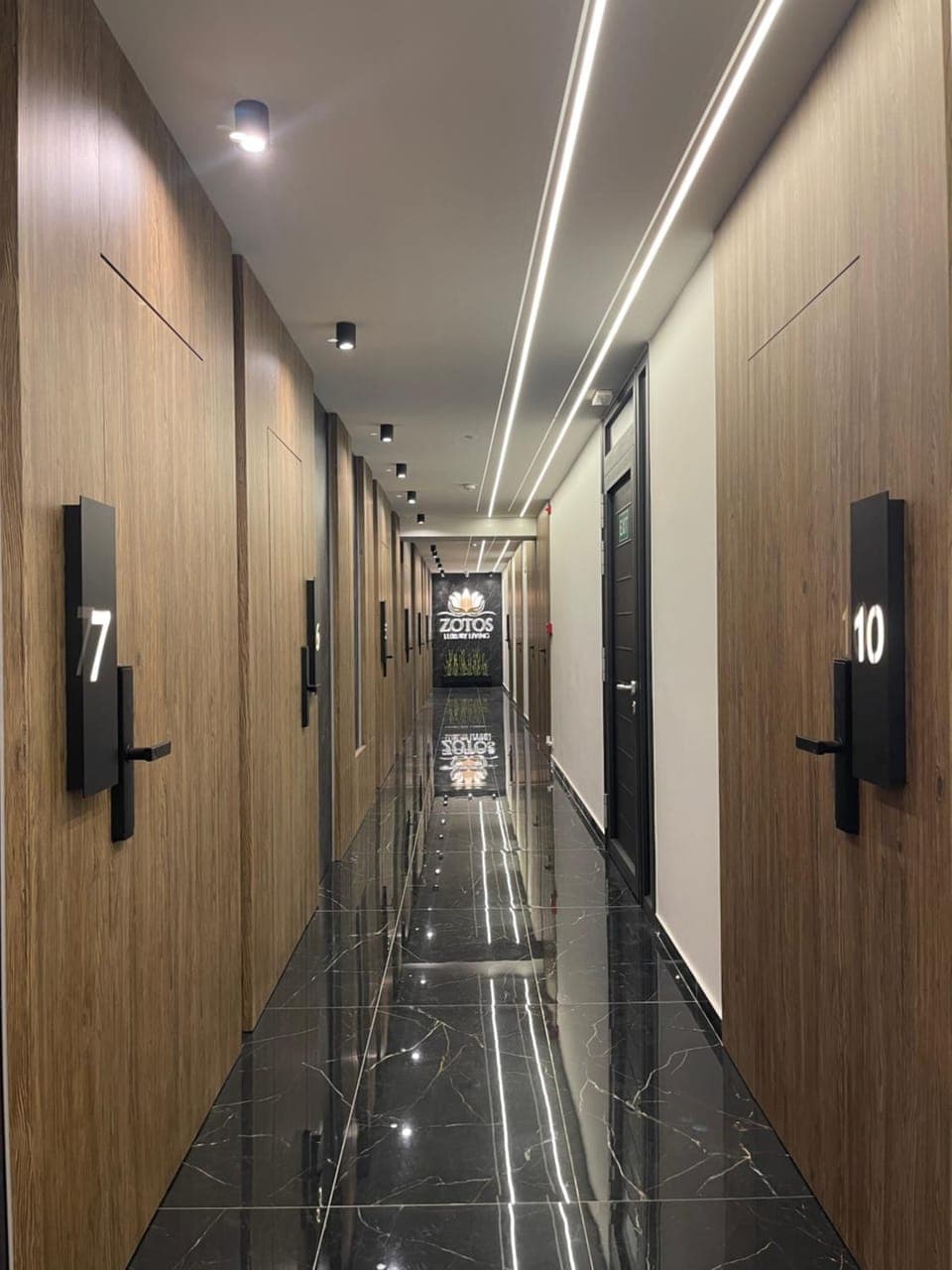 Facade/entrance, Logo/Certificate/Sign