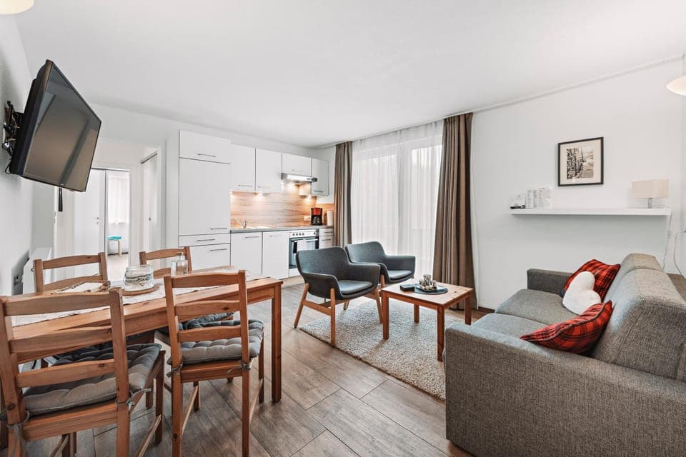 Kitchen or kitchenette, Living room, kitchen