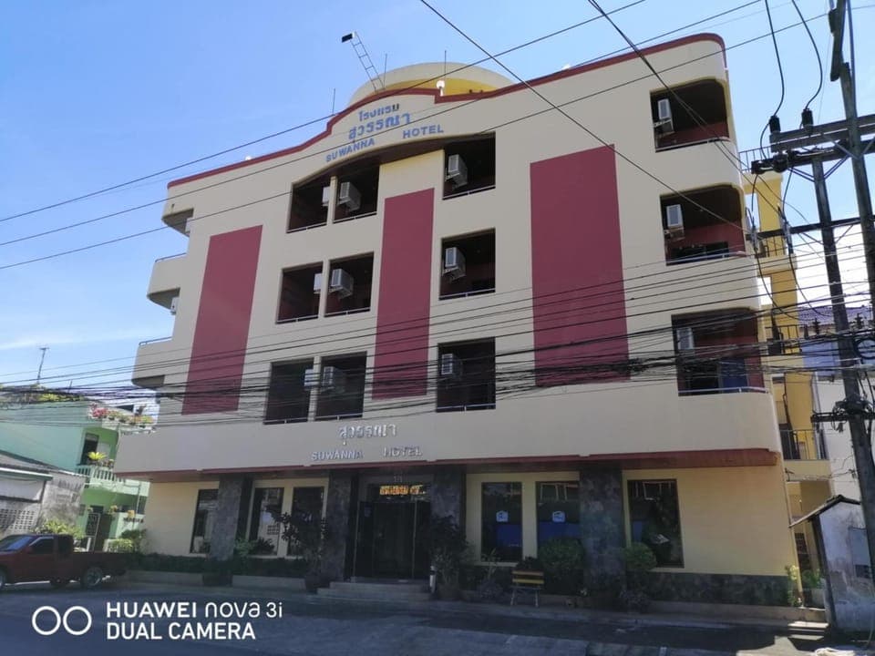 Property building, Day