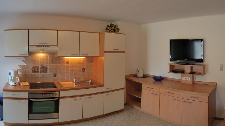 Kitchen or kitchenette, Photo of the whole room