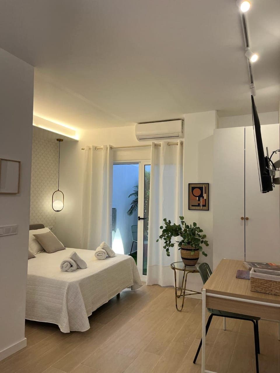 loft con wifi lavadora secadora cama agradable muy proximo valencia Apartment in Valencia