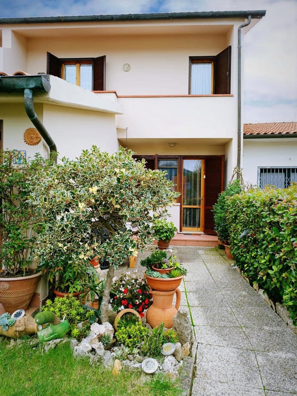 Property building, Garden