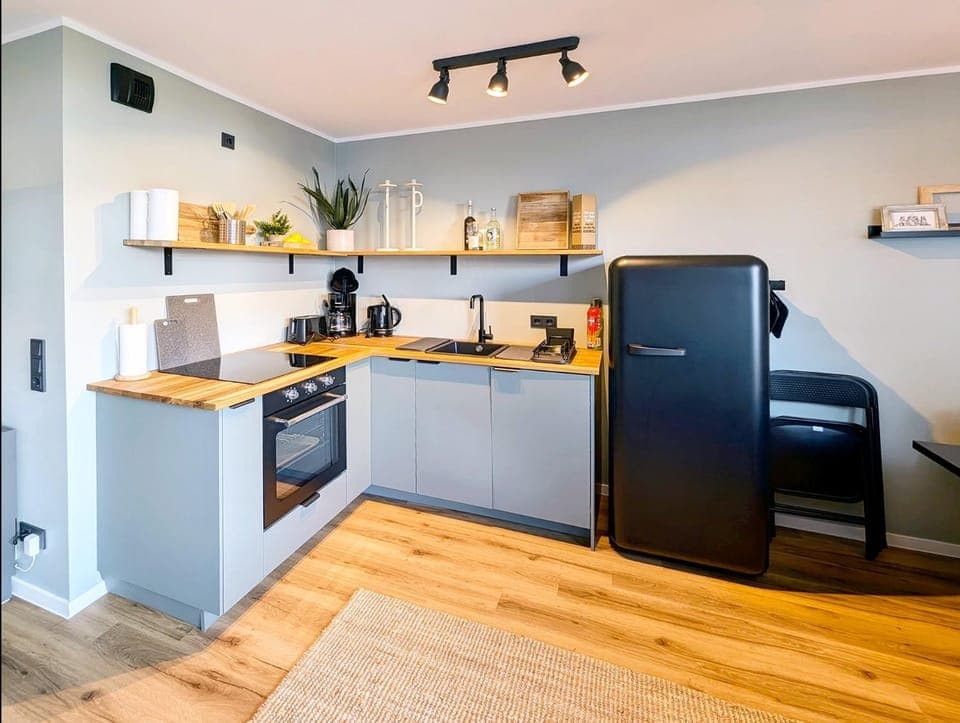 Kitchen or kitchenette, Living room