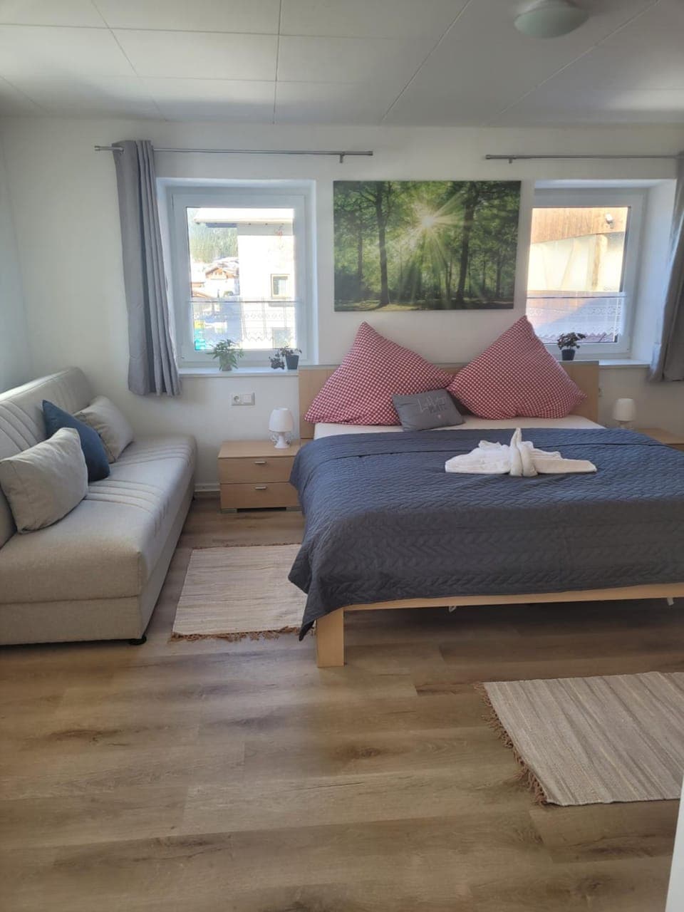 Photo of the whole room