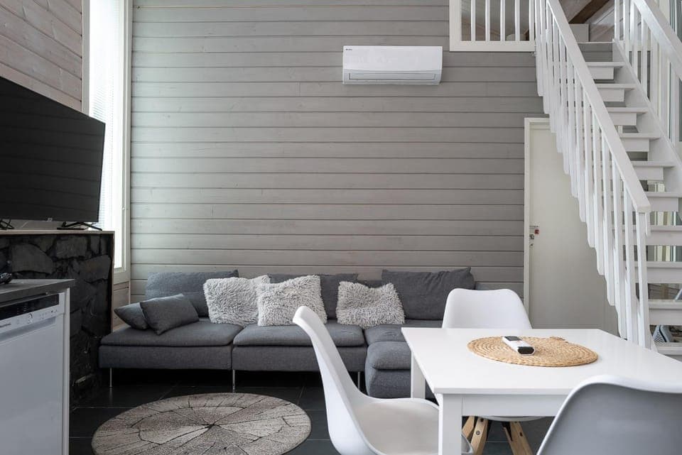 Living room, Dining area, air conditioner