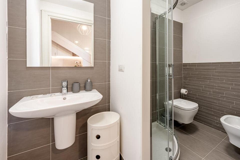 Shower, Toilet, Bathroom, bidet