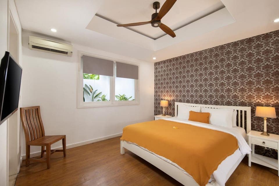 Photo of the whole room