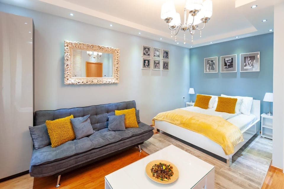 Photo of the whole room