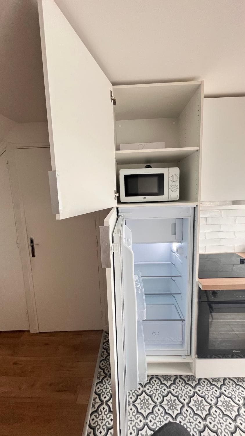 microwave, wardrobe