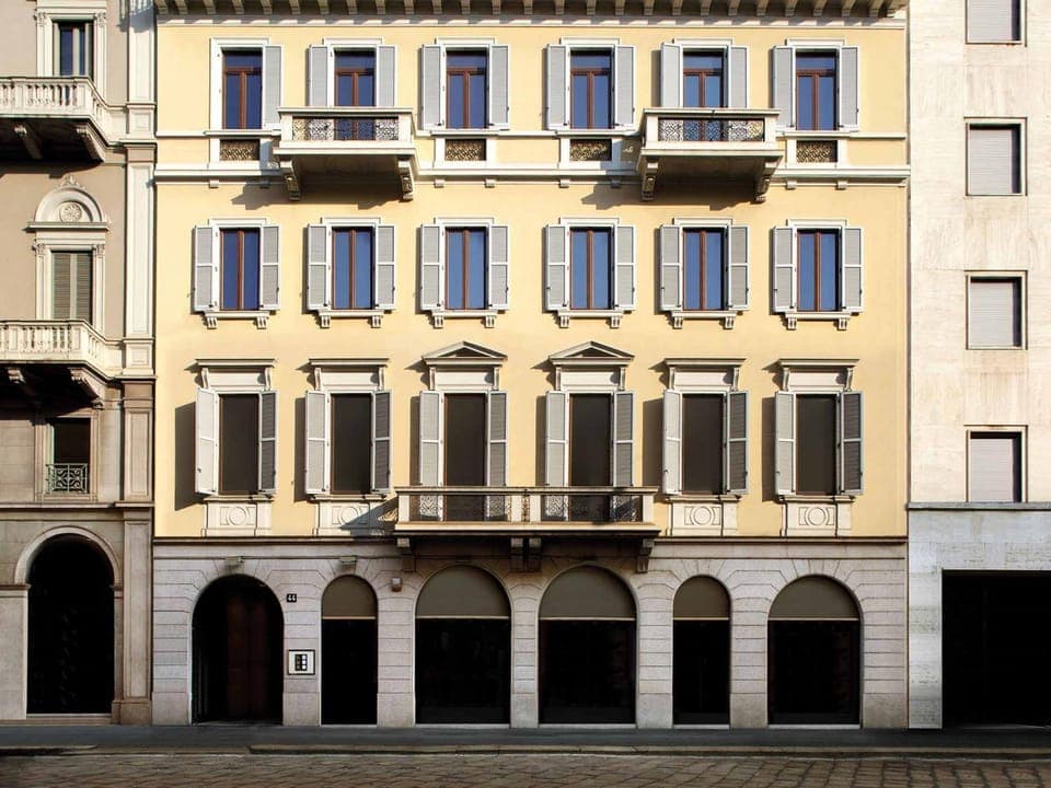 Property building, Facade/entrance