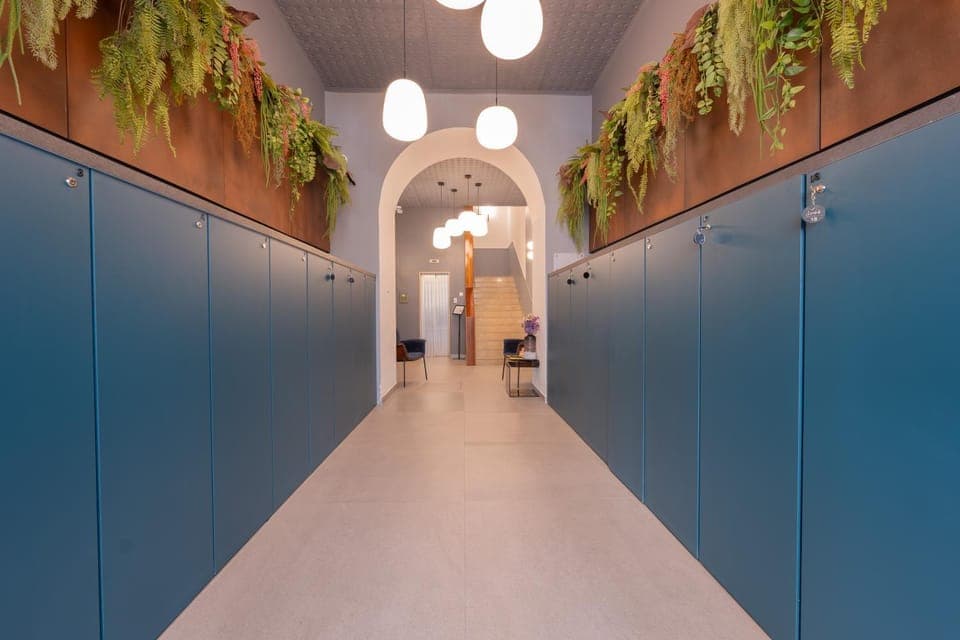 Communal lounge/ TV room, Lobby or reception, locker