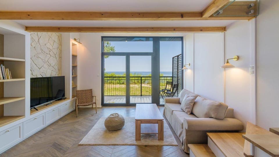 TV and multimedia, Living room, Seating area