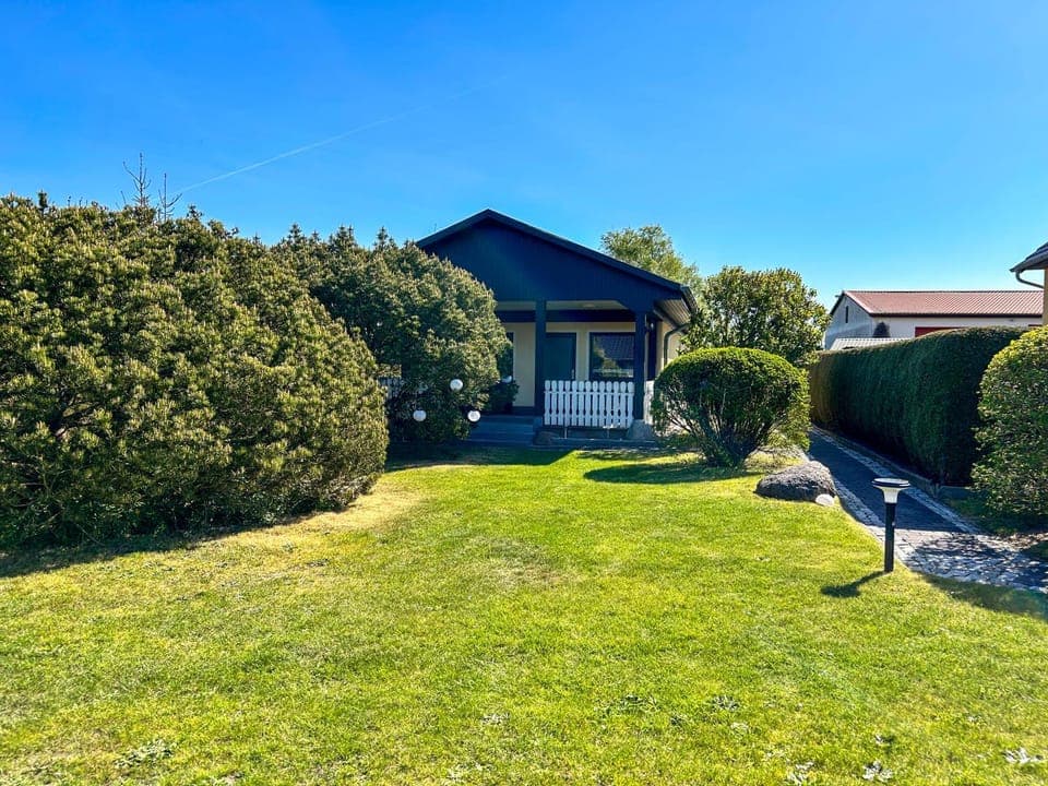 Property building, Garden, Garden view