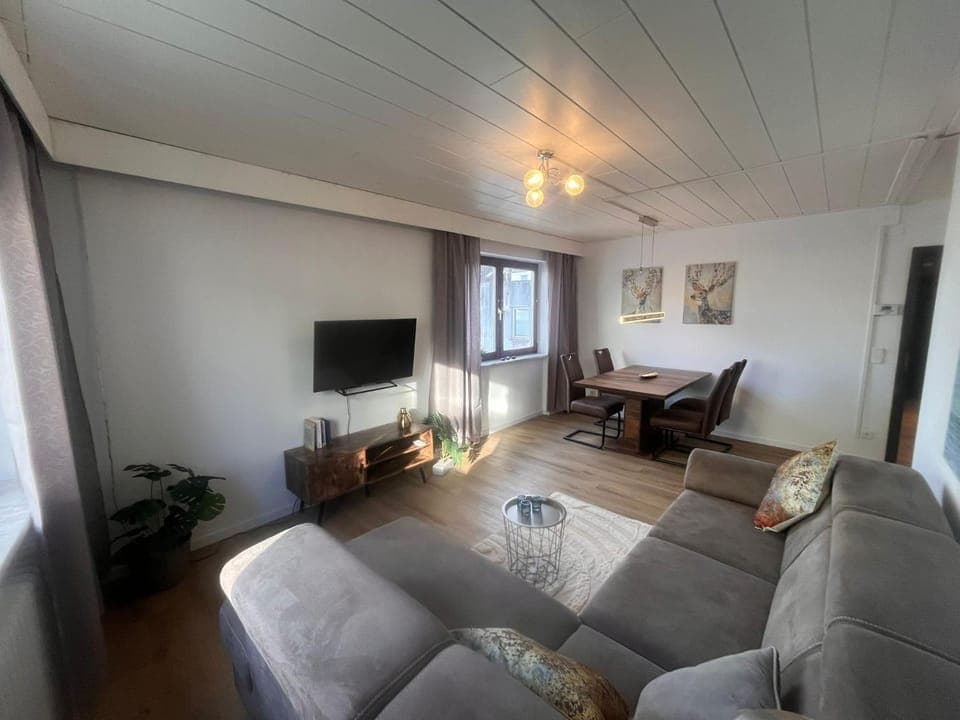 TV and multimedia, Living room, Seating area