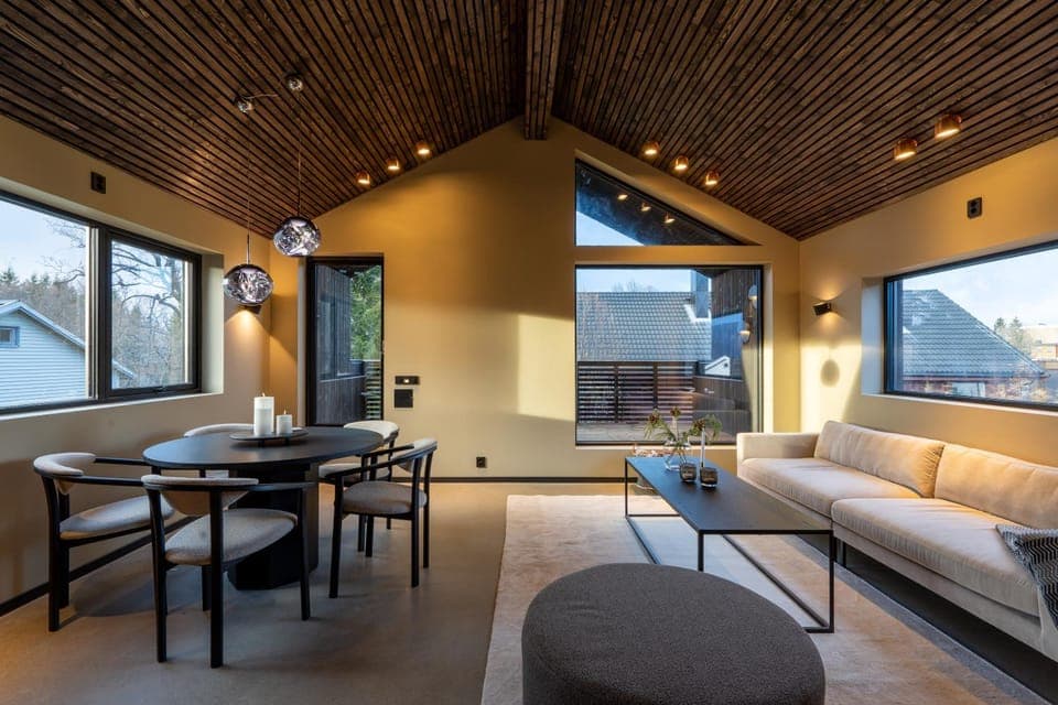 View (from property/room), Living room, Seating area, Dining area