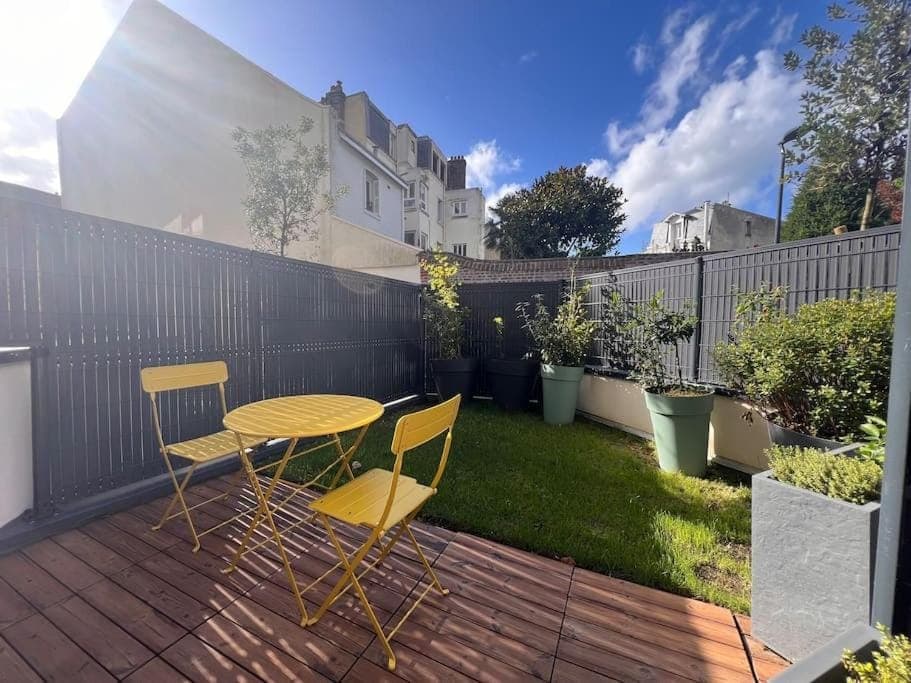 Property building, Patio